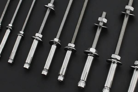 超長螺栓連接時是否需要特殊工具？扳手不可少！
